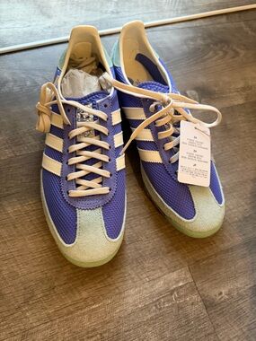 Adidas Originals IH0290 Retro Sneakers Purple Cream Gum Sole NWOT Size 8